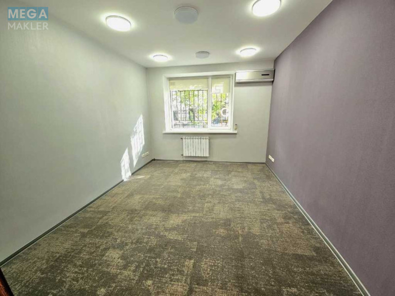 Оренда комерційної нерухомості, 80&nbsp;кв.м, под офис, <a class="location-link" href="/kiev/" title="Недвижимость Київ">Київ</a>, <a class="location-link" href="/kiev/pecherskij/" title="Недвижимость Печерський район">Печерський р-н</a>, Шелковичная ул., 7а (изображение 13)