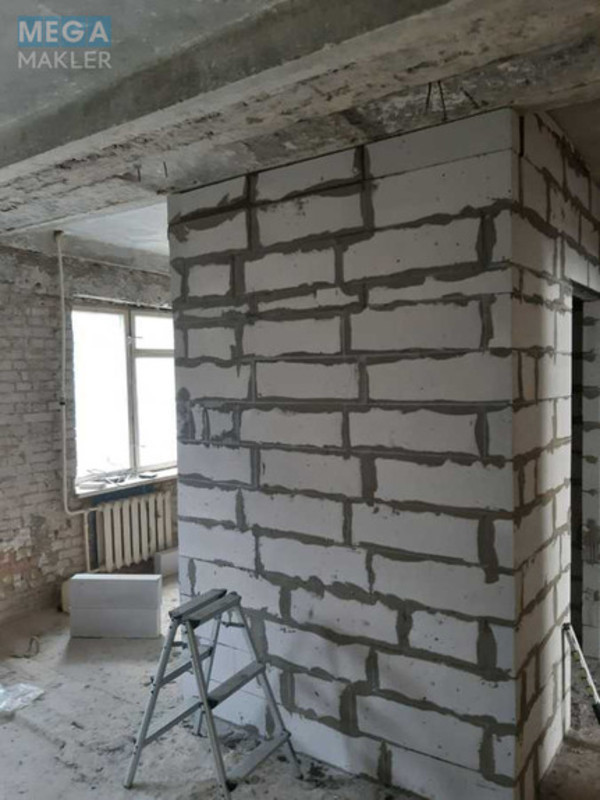 Продаж 3 кімнатної квартири (70/36/10), 5 пов. 9 пов. будинку, <a class="location-link" href="/kiev/" title="Недвижимость Київ">Київ</a>, <a class="location-link" href="/kiev/goloseevskij/" title="Недвижимость Голосіївський район">Голосіївський р-н</a>, Большая Васильковская ул., 112 (изображение 5)