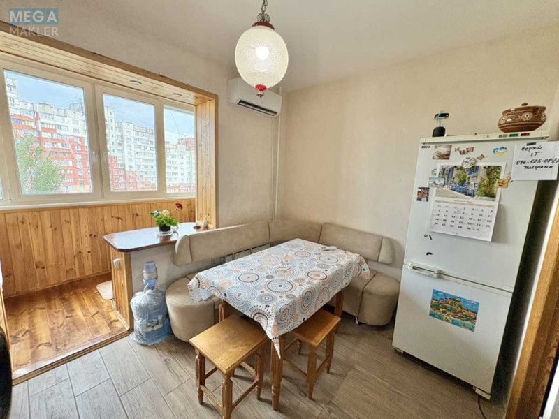 Продаж 2 кімнатної квартири (59/32/12), 9 пов. 16 пов. будинку, <a class="location-link" href="/kiev/" title="Недвижимость Київ">Київ</a>, <a class="location-link" href="/kiev/desnyanskij/" title="Недвижимость Деснянський район">Деснянський р-н</a>, Миколи Закревського вул., 5 (изображение 4)