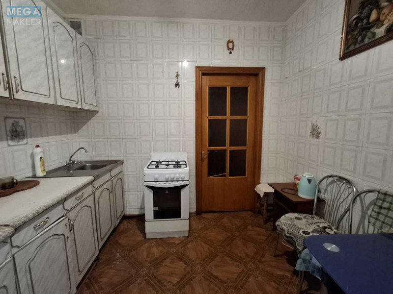 Оренда 2 кімнатної квартири, <a class="location-link" href="/kiev/" title="Недвижимость Київ">Київ</a>, <a class="location-link" href="/kiev/darnickij/" title="Недвижимость Дарницький район">Дарницький р-н</a>, Миколи Бажана просп., 9б (изображение 2)