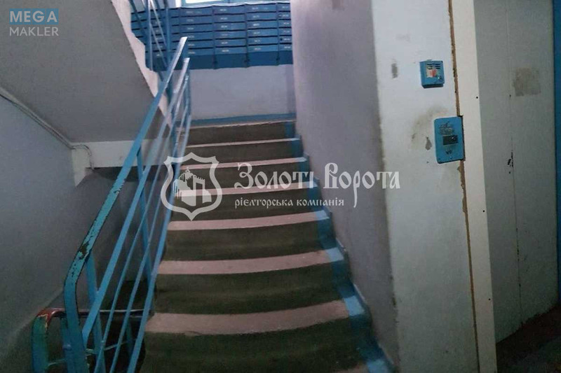 Продаж 3 кімнатної квартири (15/?/?), 3 пов. 9 пов. будинку, <a class="location-link" href="/kiev/" title="Недвижимость Київ">Київ</a>, <a class="location-link" href="/kiev/goloseevskij/" title="Недвижимость Голосіївський район">Голосіївський р-н</a>, Васильківська вул., 2а (изображение 11)