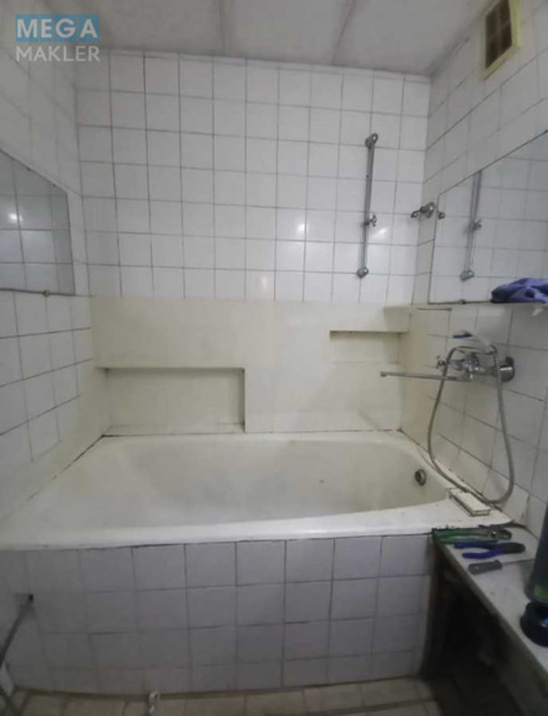 Продаж 3 кімнатної квартири (72/42/8), 7 пов. 9 пов. будинку, <a class="location-link" href="/kiev/" title="Недвижимость Київ">Київ</a>, <a class="location-link" href="/kiev/darnickij/" title="Недвижимость Дарницький район">Дарницький р-н</a>, Здолбунівська вул., 7а (изображение 10)