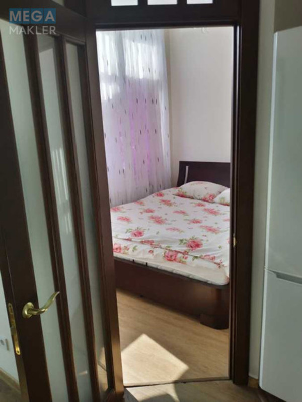 Оренда 2 кімнатної квартири, <a class="location-link" href="/kiev/" title="Недвижимость Київ">Київ</a>, <a class="location-link" href="/kiev/shevchenkovskij/" title="Недвижимость Шевченківський район">Шевченківський р-н</a>, Дмитрівська вул., 82 (изображение 4)