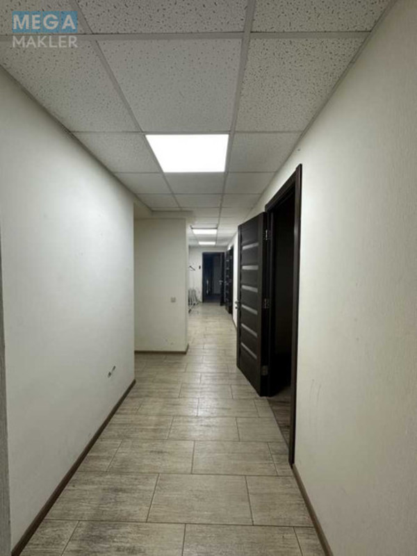 Оренда окремої будівлі/побудови, 125&nbsp;кв.м, <a class="location-link" href="/kiev/" title="Недвижимость Київ">Київ</a>, <a class="location-link" href="/kiev/pecherskij/" title="Недвижимость Печерський район">Печерський р-н</a>, Щорса вул., 32Г (изображение 14)