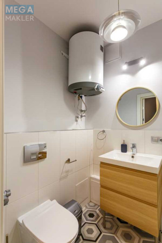 Оренда комерційної нерухомості, 85&nbsp;кв.м, под офис, <a class="location-link" href="/kiev/" title="Недвижимость Київ">Київ</a>, <a class="location-link" href="/kiev/pecherskij/" title="Недвижимость Печерський район">Печерський р-н</a>, Предславинська вул., 53 (изображение 10)