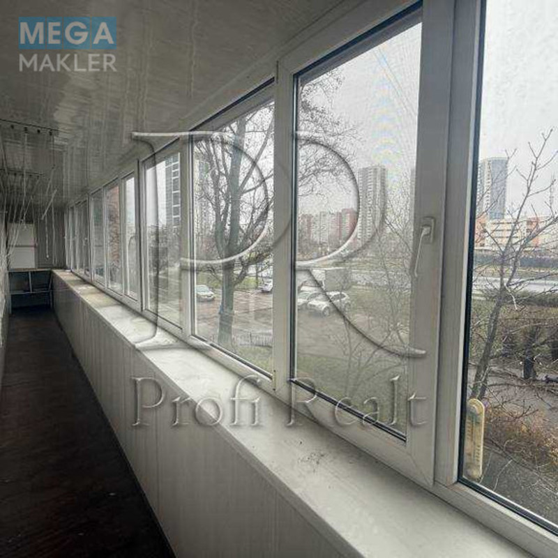 Продаж 3 кімнатної квартири (70/40/8), 2 пов. 14 пов. будинку, <a class="location-link" href="/kiev/" title="Недвижимость Київ">Київ</a>, <a class="location-link" href="/kiev/dneprovskij/" title="Недвижимость Дніпровський район">Дніпровський р-н</a>, Перова бульвар, 56 (изображение 15)