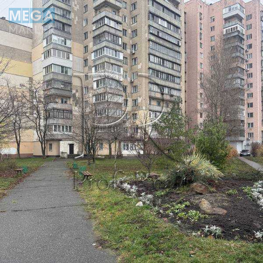 Продаж 3 кімнатної квартири (70/40/8), 2 пов. 14 пов. будинку, <a class="location-link" href="/kiev/" title="Недвижимость Київ">Київ</a>, <a class="location-link" href="/kiev/dneprovskij/" title="Недвижимость Дніпровський район">Дніпровський р-н</a>, Перова бульвар, 56 (изображение 17)