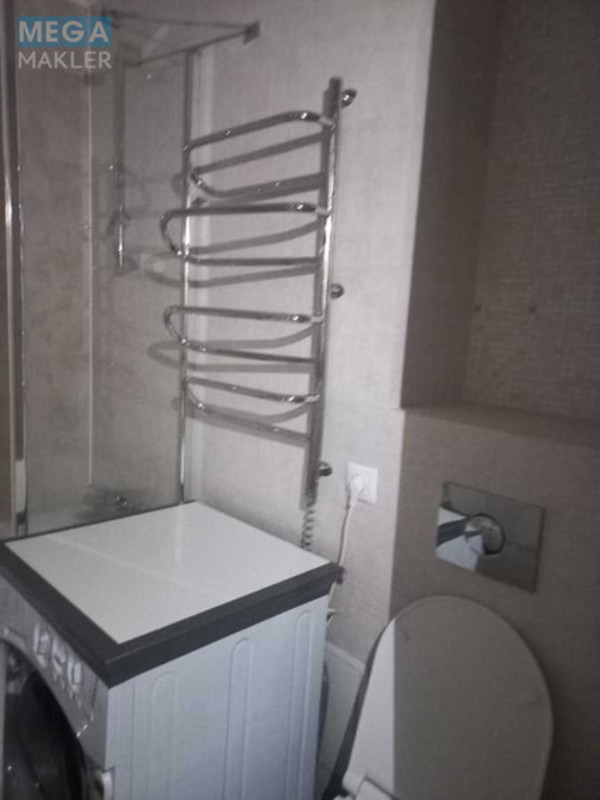 Оренда 2 кімнатної квартири, <a class="location-link" href="/kiev/" title="Недвижимость Київ">Київ</a>, <a class="location-link" href="/kiev/goloseevskij/" title="Недвижимость Голосіївський район">Голосіївський р-н</a>, Казимира Малевича ул., 89 (изображение 9)