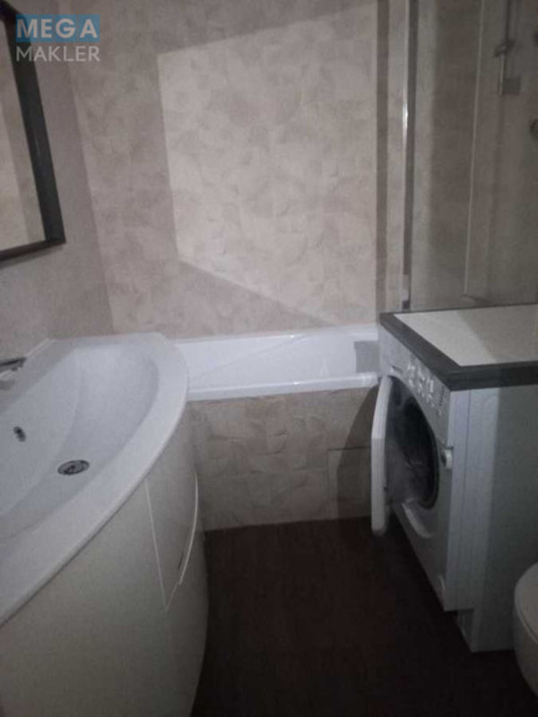 Оренда 2 кімнатної квартири, <a class="location-link" href="/kiev/" title="Недвижимость Київ">Київ</a>, <a class="location-link" href="/kiev/goloseevskij/" title="Недвижимость Голосіївський район">Голосіївський р-н</a>, Казимира Малевича ул., 89 (изображение 11)