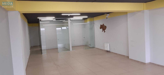 Продаж комерційної нерухомості, 176,50&nbsp;кв.м, под магазин, <a class="location-link" href="/kiev/" title="Недвижимость Київ">Київ</a>, <a class="location-link" href="/kiev/darnickij/" title="Недвижимость Дарницький район">Дарницький р-н</a>, Александра Мишуги ул., 10 (изображение 7)