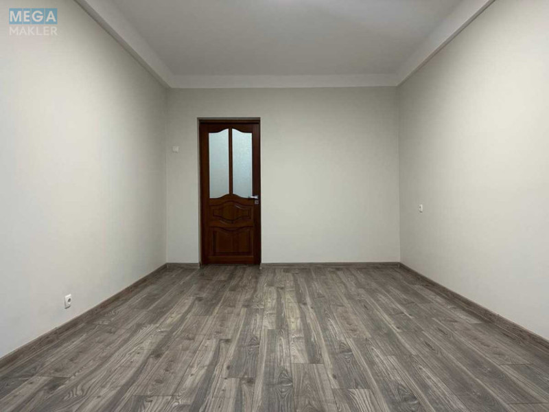 Оренда 2 кімнатної квартири, <a class="location-link" href="/kiev/" title="Недвижимость Київ">Київ</a>, <a class="location-link" href="/kiev/solomenskij/" title="Недвижимость Солом'янський район">Солом'янський р-н</a>, Митрополита Василя Липківського вул., 15 (изображение 2)