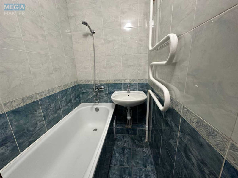 Оренда 2 кімнатної квартири, <a class="location-link" href="/kiev/" title="Недвижимость Київ">Київ</a>, <a class="location-link" href="/kiev/solomenskij/" title="Недвижимость Солом'янський район">Солом'янський р-н</a>, Митрополита Василя Липківського вул., 15 (изображение 9)