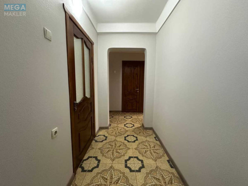 Оренда 2 кімнатної квартири, <a class="location-link" href="/kiev/" title="Недвижимость Київ">Київ</a>, <a class="location-link" href="/kiev/solomenskij/" title="Недвижимость Солом'янський район">Солом'янський р-н</a>, Митрополита Василя Липківського вул., 15 (изображение 12)