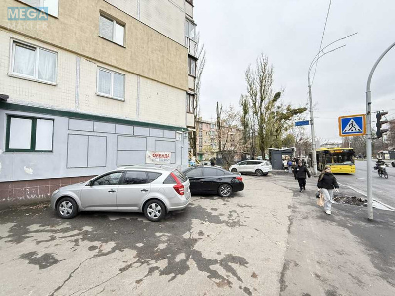 Оренда комерційної нерухомості, 55&nbsp;кв.м, под магазин, <a class="location-link" href="/kiev/" title="Недвижимость Київ">Київ</a>, <a class="location-link" href="/kiev/solomenskij/" title="Недвижимость Солом'янський район">Солом'янський р-н</a>, Солом`янська вул., 36 (изображение 2)