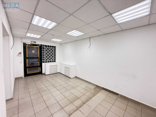 Оренда комерційної нерухомості, 55&nbsp;кв.м, под магазин, <a class="location-link" href="/kiev/" title="Недвижимость Київ">Київ</a>, <a class="location-link" href="/kiev/solomenskij/" title="Недвижимость Солом'янський район">Солом'янський р-н</a>, Солом`янська вул., 36 (изображение 4)