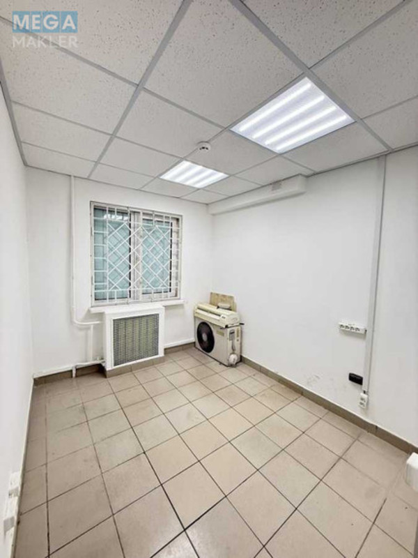 Оренда комерційної нерухомості, 55&nbsp;кв.м, под магазин, <a class="location-link" href="/kiev/" title="Недвижимость Київ">Київ</a>, <a class="location-link" href="/kiev/solomenskij/" title="Недвижимость Солом'янський район">Солом'янський р-н</a>, Солом`янська вул., 36 (изображение 10)