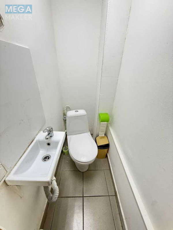 Оренда комерційної нерухомості, 55&nbsp;кв.м, под магазин, <a class="location-link" href="/kiev/" title="Недвижимость Київ">Київ</a>, <a class="location-link" href="/kiev/solomenskij/" title="Недвижимость Солом'янський район">Солом'янський р-н</a>, Солом`янська вул., 36 (изображение 12)