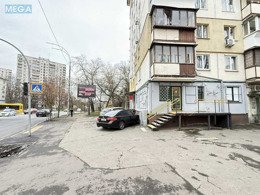 Оренда комерційної нерухомості, 55&nbsp;кв.м, под магазин, <a class="location-link" href="/kiev/" title="Недвижимость Київ">Київ</a>, <a class="location-link" href="/kiev/solomenskij/" title="Недвижимость Солом'янський район">Солом'янський р-н</a>, Солом`янська вул., 36 (изображение 14)