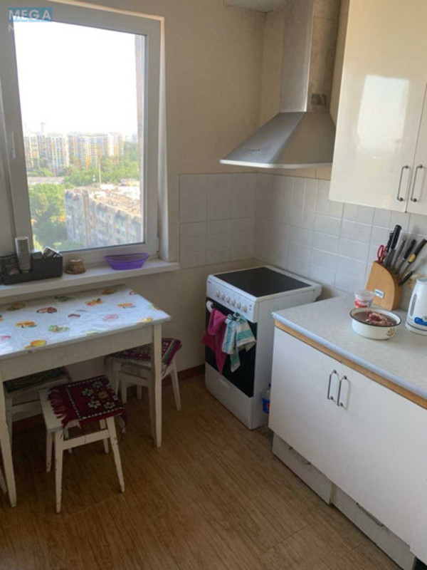 Оренда кімнати (підселення), <a class="location-link" href="/kiev/" title="Недвижимость Київ">Київ</a>, <a class="location-link" href="/kiev/svyatoshinskij/" title="Недвижимость Святошинський район">Святошинський р-н</a>, Героев Космоса ул. (изображение 3)