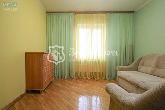 Продаж 3 кімнатної квартири (74/42/8,1), 13 пов. 13 пов. будинку, <a class="location-link" href="/kiev/" title="Недвижимость Київ">Київ</a>, <a class="location-link" href="/kiev/darnickij/" title="Недвижимость Дарницький район">Дарницький р-н</a>, Ревуцького вул., 13 (изображение 5)