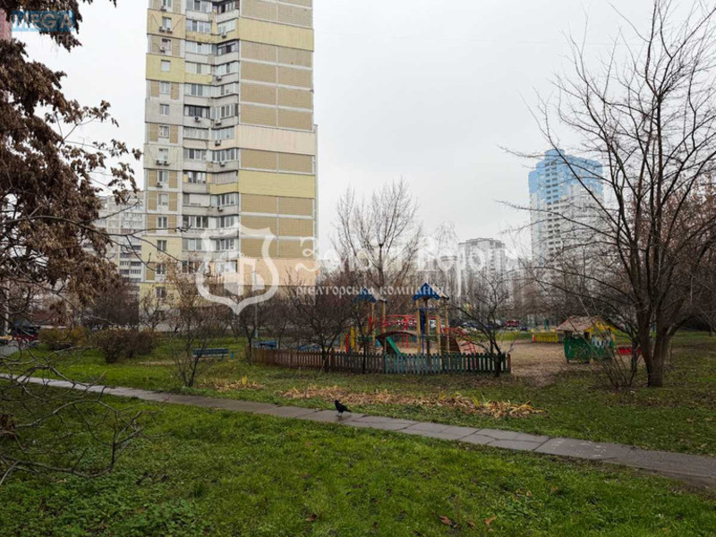 Продаж 3 кімнатної квартири (74/42/8,1), 13 пов. 13 пов. будинку, <a class="location-link" href="/kiev/" title="Недвижимость Київ">Київ</a>, <a class="location-link" href="/kiev/darnickij/" title="Недвижимость Дарницький район">Дарницький р-н</a>, Ревуцького вул., 13 (изображение 21)