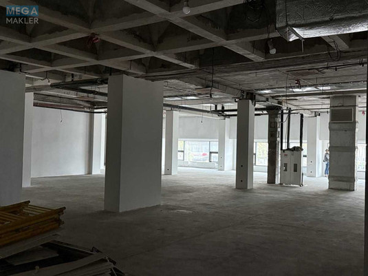 Оренда окремої будівлі/побудови, 500&nbsp;кв.м, <a class="location-link" href="/kiev/" title="Недвижимость Київ">Київ</a>, <a class="location-link" href="/kiev/pecherskij/" title="Недвижимость Печерський район">Печерський р-н</a>, Хрещатик вул., 18 (изображение 8)