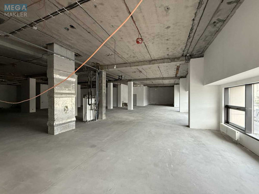 Оренда окремої будівлі/побудови, 500&nbsp;кв.м, <a class="location-link" href="/kiev/" title="Недвижимость Київ">Київ</a>, <a class="location-link" href="/kiev/pecherskij/" title="Недвижимость Печерський район">Печерський р-н</a>, Хрещатик вул., 18 (изображение 13)