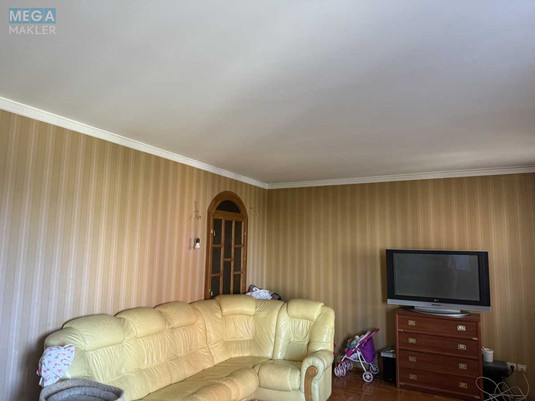 Продаж 3 кімнатної квартири (103/55/12), 7 пов. 16 пов. будинку, <a class="location-link" href="/kiev/" title="Недвижимость Київ">Київ</a>, <a class="location-link" href="/kiev/darnickij/" title="Недвижимость Дарницький район">Дарницький р-н</a>, Анны Ахматовой ул., 43 (изображение 5)