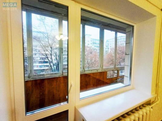 Оренда 2 кімнатної квартири, <a class="location-link" href="/kiev/" title="Недвижимость Київ">Київ</a>, <a class="location-link" href="/kiev/svyatoshinskij/" title="Недвижимость Святошинський район">Святошинський р-н</a>, Академика Доброхотова ул., 11А (изображение 10)