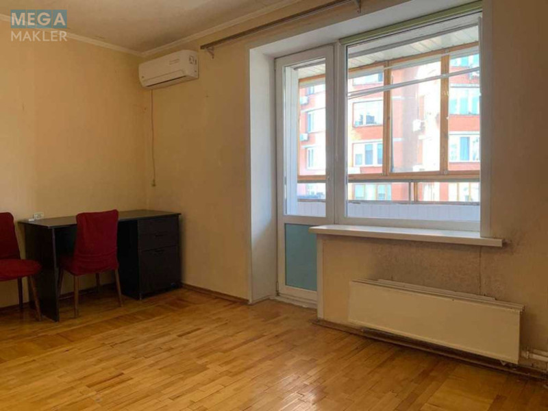 Продаж 2 кімнатної квартири (65/33,7/9,7), 9 пов. 10 пов. будинку, <a class="location-link" href="/kiev/" title="Недвижимость Київ">Київ</a>, <a class="location-link" href="/kiev/shevchenkovskij/" title="Недвижимость Шевченківський район">Шевченківський р-н</a>, Золотоустівська вул., 4 (изображение 2)