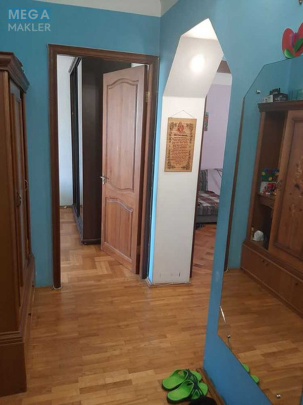 Оренда 3 кімнатної квартири, <a class="location-link" href="/kiev/" title="Недвижимость Київ">Київ</a>, <a class="location-link" href="/kiev/podolskij/" title="Недвижимость Подільський район">Подільський р-н</a>, Межигірська вул., 56 (изображение 3)