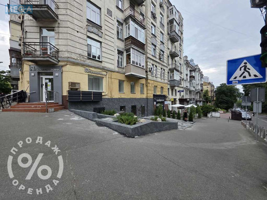 Продаж комерційної нерухомості, 84&nbsp;кв.м, под магазин, <a class="location-link" href="/kiev/" title="Недвижимость Київ">Київ</a>, <a class="location-link" href="/kiev/goloseevskij/" title="Недвижимость Голосіївський район">Голосіївський р-н</a>, Саксаганського вул., 61/17 (изображение 3)