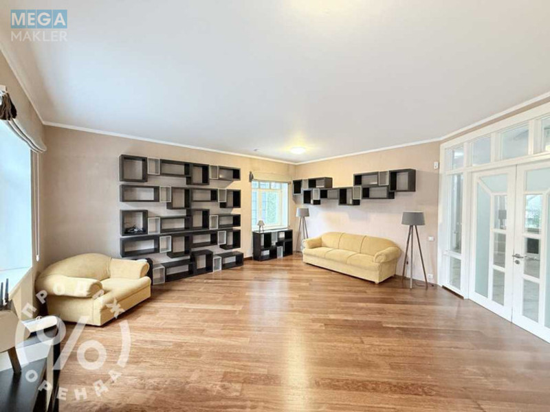 Продаж дома, 3&nbsp;поверху, 478&nbsp;кв.м, 7&nbsp;кімнат, ділянка 10&nbsp;соток, <a class="location-link" href="/kiev/" title="Недвижимость Київ">Київ</a>, <a class="location-link" href="/kiev/goloseevskij/" title="Недвижимость Голосіївський район">Голосіївський р-н</a>, Волзька вул., 24 (изображение 8)