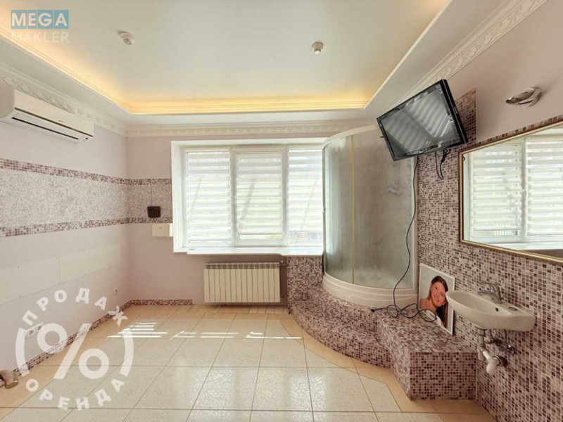 Оренда комерційної нерухомості, 212&nbsp;кв.м, под магазин, <a class="location-link" href="/kiev/" title="Недвижимость Київ">Київ</a>, <a class="location-link" href="/kiev/obolonskij/" title="Недвижимость Оболонський район">Оболонський р-н</a>, Героїв Сталінграду просп., 4 (изображение 3)