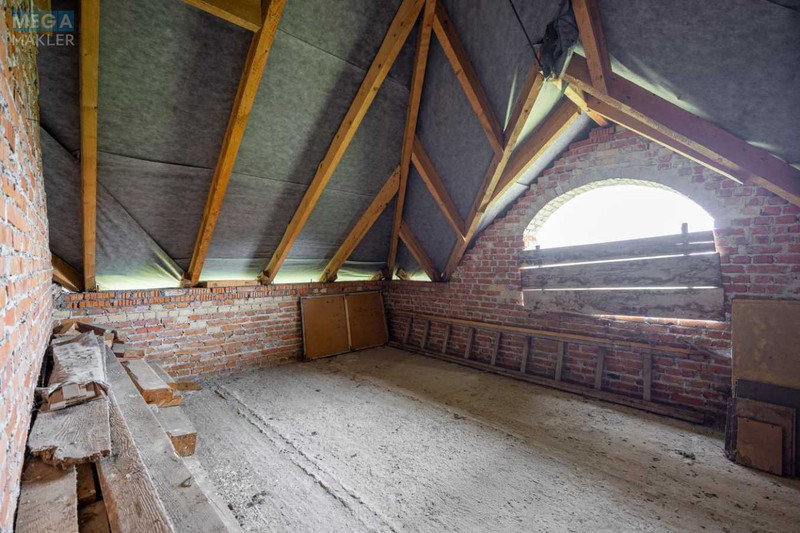 Продаж дома, 2&nbsp;поверху, 262&nbsp;кв.м, 7&nbsp;кімнат, ділянка 28&nbsp;соток, <a class="location-link" href="/remenov/" title="Недвижимость Ременів">Ременів</a>, Польова (изображение 9)