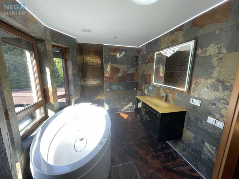 Оренда дома, <a class="location-link" href="/lesniki-selo/" title="Недвижимость Лісники">Лісники</a>, Гайова (изображение 24)