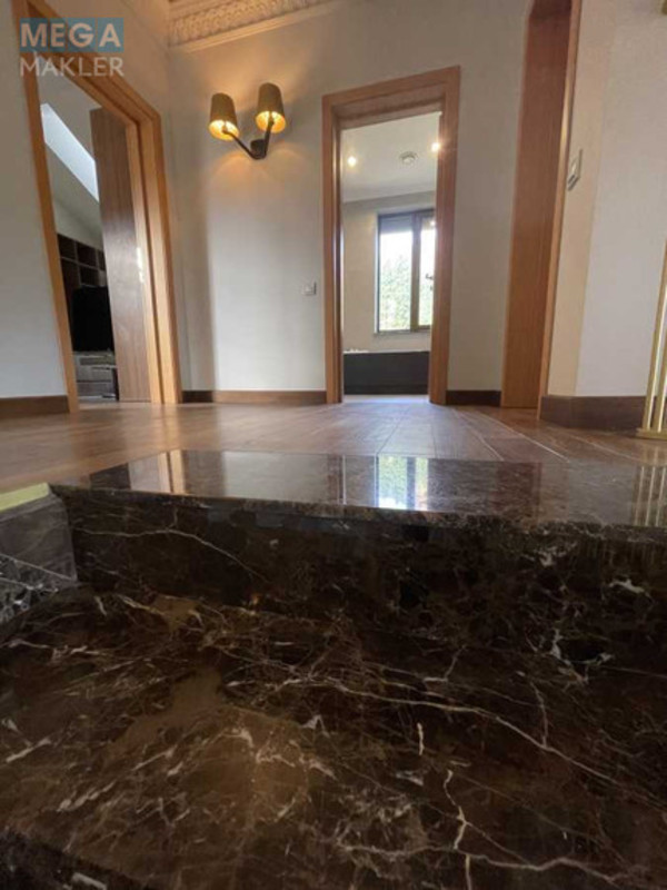 Продаж дома, 2&nbsp;поверху, 500&nbsp;кв.м, 5&nbsp;кімнат, ділянка 13&nbsp;соток, <a class="location-link" href="/lesniki-selo/" title="Недвижимость Лісники">Лісники</a>, Гайова (изображение 7)