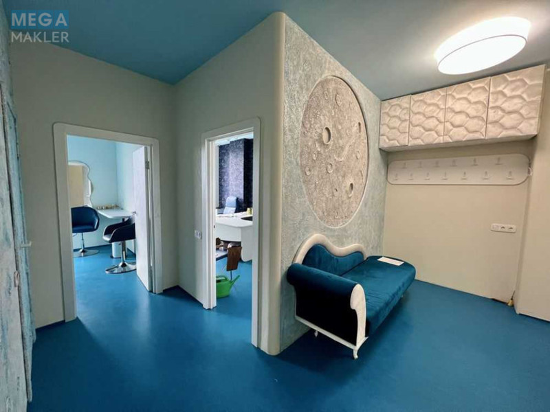 Оренда комерційної нерухомості, 129,80&nbsp;кв.м, под офис, <a class="location-link" href="/kiev/" title="Недвижимость Київ">Київ</a>, <a class="location-link" href="/kiev/podolskij/" title="Недвижимость Подільський район">Подільський р-н</a>, Нижний Вал ул., 15 (изображение 2)