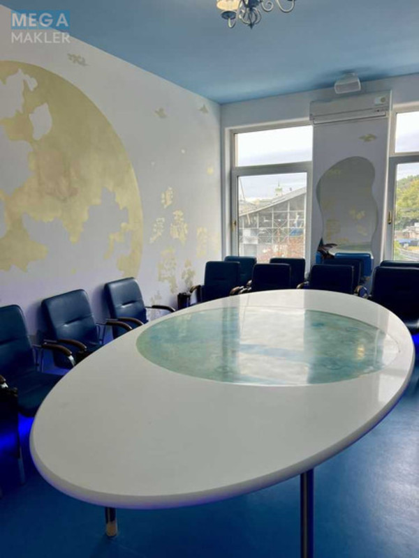 Оренда комерційної нерухомості, 129,80&nbsp;кв.м, под офис, <a class="location-link" href="/kiev/" title="Недвижимость Київ">Київ</a>, <a class="location-link" href="/kiev/podolskij/" title="Недвижимость Подільський район">Подільський р-н</a>, Нижний Вал ул., 15 (изображение 11)