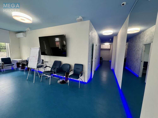 Оренда комерційної нерухомості, 129,80&nbsp;кв.м, под офис, <a class="location-link" href="/kiev/" title="Недвижимость Київ">Київ</a>, <a class="location-link" href="/kiev/podolskij/" title="Недвижимость Подільський район">Подільський р-н</a>, Нижний Вал ул., 15 (изображение 15)