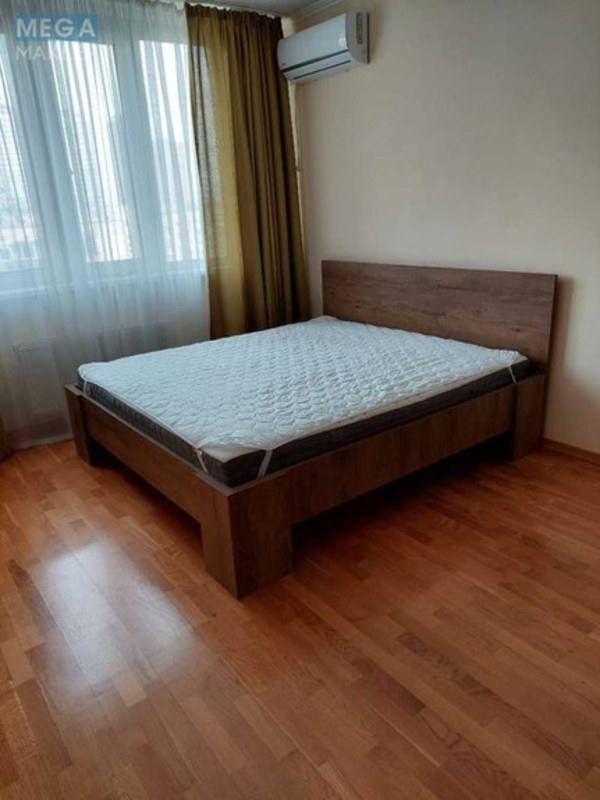 Оренда 2 кімнатної квартири, <a class="location-link" href="/kiev/" title="Недвижимость Київ">Київ</a>, <a class="location-link" href="/kiev/goloseevskij/" title="Недвижимость Голосіївський район">Голосіївський р-н</a>, Михаила Максимовича ул., 3г (изображение 2)