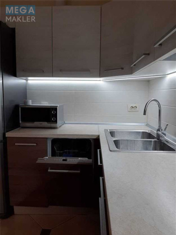 Оренда 2 кімнатної квартири, <a class="location-link" href="/kiev/" title="Недвижимость Київ">Київ</a>, <a class="location-link" href="/kiev/goloseevskij/" title="Недвижимость Голосіївський район">Голосіївський р-н</a>, Михаила Максимовича ул., 3г (изображение 23)