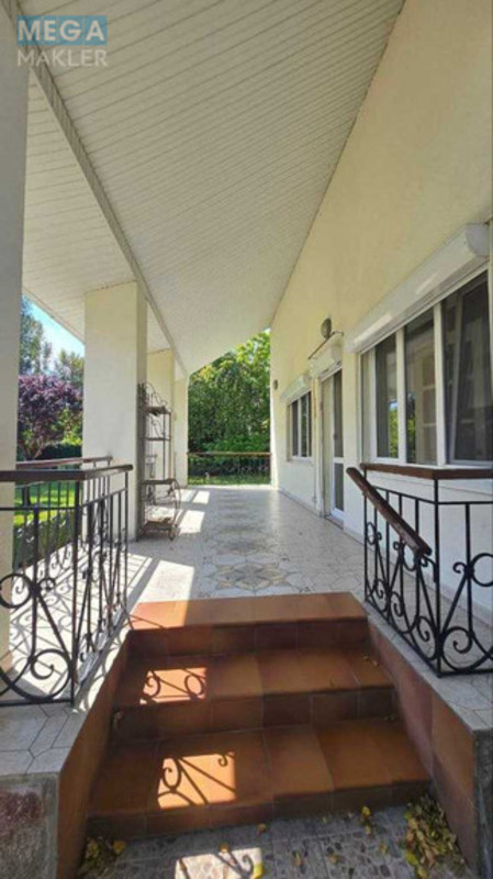 Продаж дома, 2&nbsp;поверху, 155&nbsp;кв.м, 3&nbsp;кімнати, ділянка 35&nbsp;соток, <a class="location-link" href="/velikaya-bugaevka/" title="Недвижимость Велика Бугаївка">Велика Бугаївка</a>, Центральна (изображение 15)