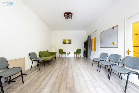 Продаж 3 кімнатної квартири (117/68/17), 2 пов. 10 пов. будинку, <a class="location-link" href="/kiev/" title="Недвижимость Київ">Київ</a>, <a class="location-link" href="/kiev/pecherskij/" title="Недвижимость Печерський район">Печерський р-н</a>, Московська вул., 46/2 (изображение 9)