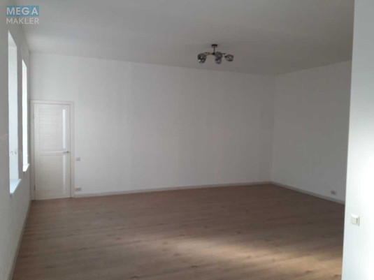 Продаж дома, 1&nbsp; поверх, 210&nbsp;кв.м, 5&nbsp;кімнат, ділянка 4&nbsp;сотки, <a class="location-link" href="/sofievskaya-borshagovka/" title="Недвижимость Софіївська Борщагівка">Софіївська Борщагівка</a>, Парнікова (изображение 5)