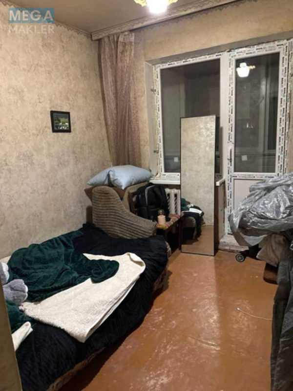 Оренда 3 кімнатної квартири, <a class="location-link" href="/kiev/" title="Недвижимость Київ">Київ</a>, <a class="location-link" href="/kiev/podolskij/" title="Недвижимость Подільський район">Подільський р-н</a>, Свободы просп., 5 (изображение 4)