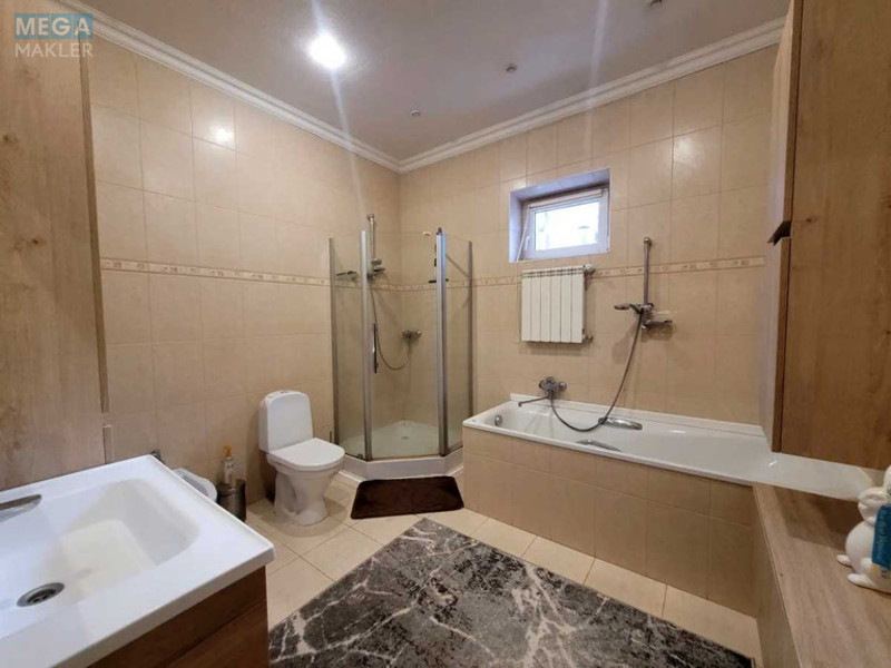 Оренда дома, <a class="location-link" href="/kiev/" title="Недвижимость Київ">Київ</a>, <a class="location-link" href="/kiev/solomenskij/" title="Недвижимость Солом'янський район">Солом'янський р-н</a>, Патріотів вул. (изображение 8)