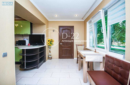 Продаж 3 кімнатної квартири (106/52/29), 1 пов. 5 пов. будинку, <a class="location-link" href="/kiev/" title="Недвижимость Київ">Київ</a>, <a class="location-link" href="/kiev/goloseevskij/" title="Недвижимость Голосіївський район">Голосіївський р-н</a>, Науки просп., 86 (изображение 7)