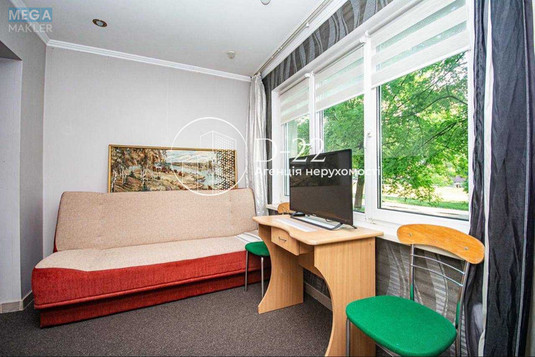 Продаж 3 кімнатної квартири (106/52/29), 1 пов. 5 пов. будинку, <a class="location-link" href="/kiev/" title="Недвижимость Київ">Київ</a>, <a class="location-link" href="/kiev/goloseevskij/" title="Недвижимость Голосіївський район">Голосіївський р-н</a>, Науки просп., 86 (изображение 18)