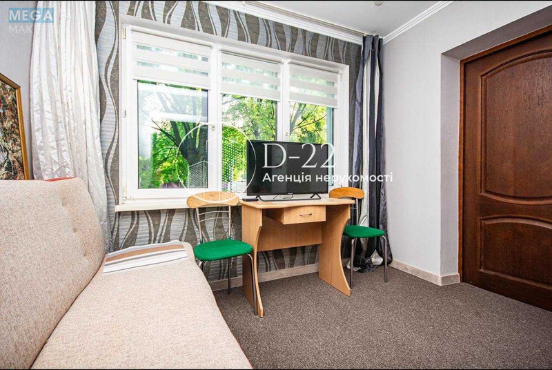 Продаж 3 кімнатної квартири (106/52/29), 1 пов. 5 пов. будинку, <a class="location-link" href="/kiev/" title="Недвижимость Київ">Київ</a>, <a class="location-link" href="/kiev/goloseevskij/" title="Недвижимость Голосіївський район">Голосіївський р-н</a>, Науки просп., 86 (изображение 19)